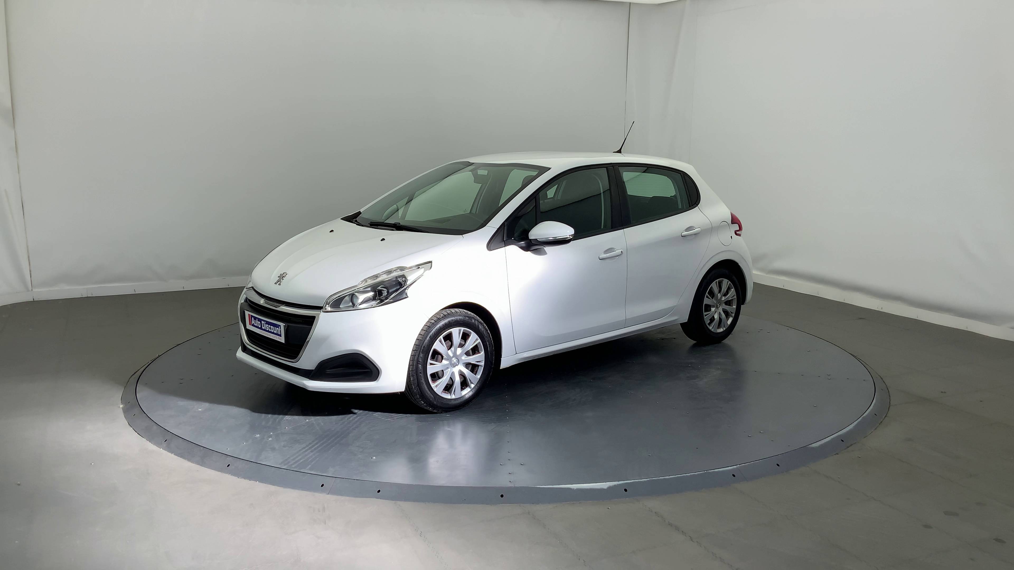 PEUGEOT208 PureTech 68ch BVM5 Active occasion en vente à Perpignan au prix de 8 290 €