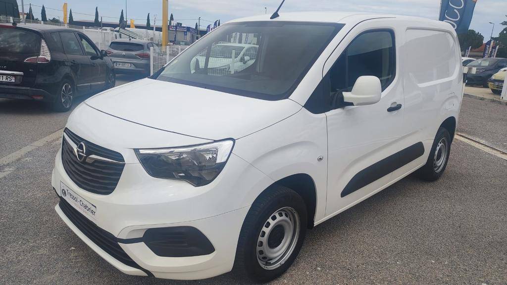 OPELCOMBO CARGO 1.5 100 CH S/S L1H1 BVM5 STANDARD PACK CLIM occasion en vente à Perpignan au prix de 10 390 €