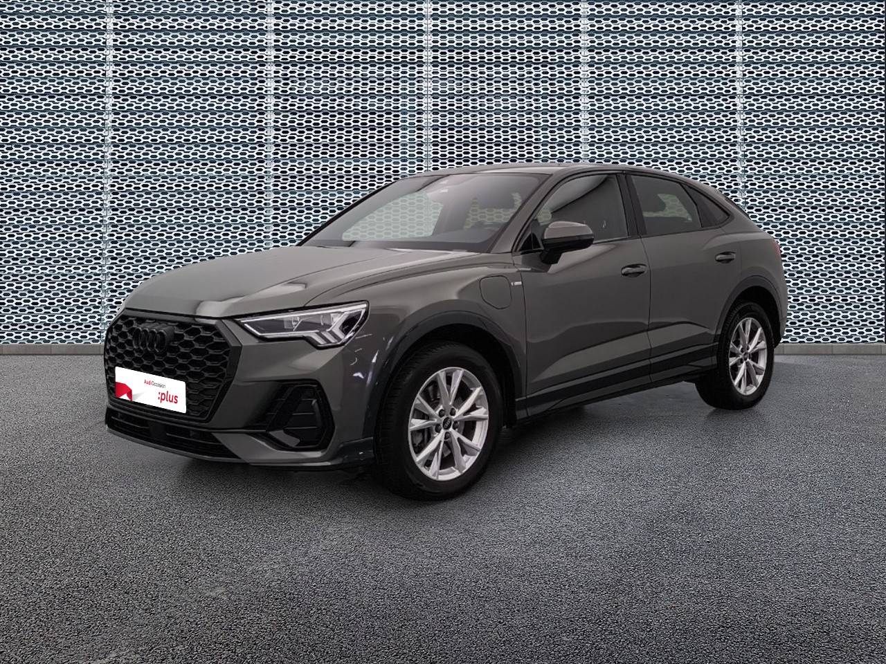 AUDIQ3 Sportback 45 TFSIe 245 ch S tronic 6 S line occasion en vente à Béziers au prix de 43 599 €