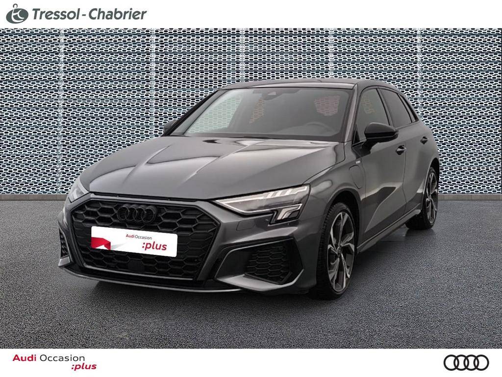 AUDIA3 Sportback 45 TFSIe 245 S tronic 6 Competition occasion en vente à Béziers au prix de 38 990 €