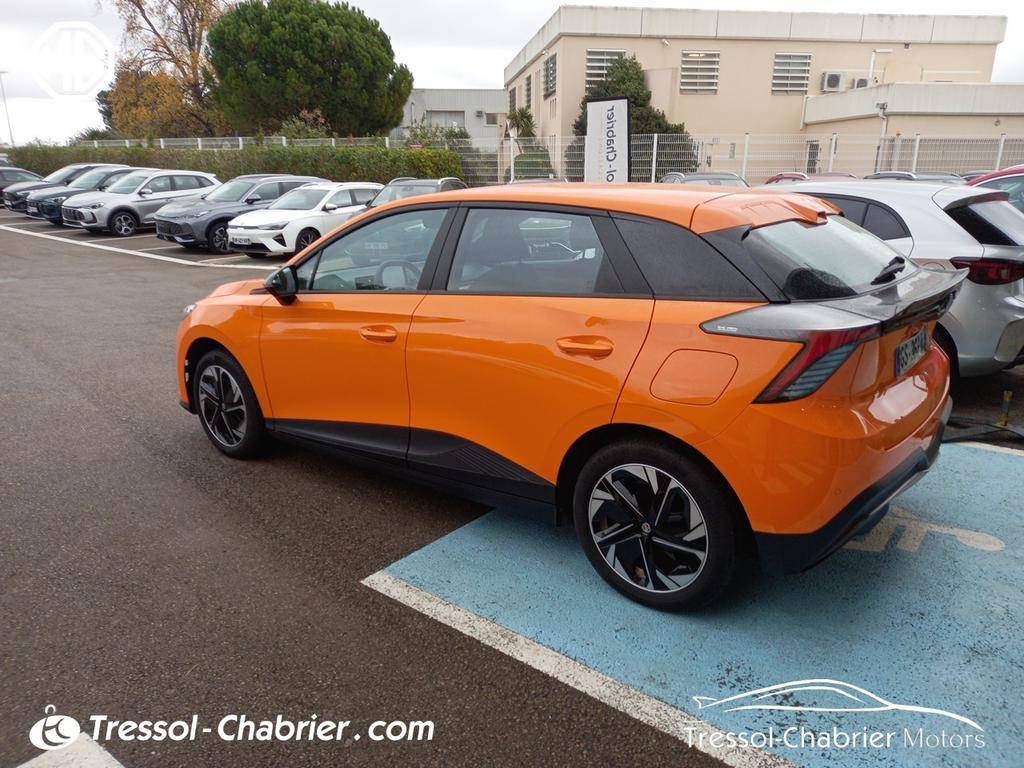 MGMG4 Electric 51kWh - 125 kW 2WD Standard occasion en vente à  au prix de 17 990 €