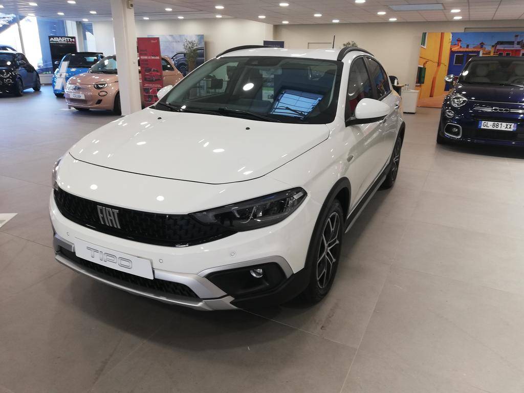 FIATTipo 5 Portes 1.5 Firefly Turbo 130 ch S&S DCT7 Hybrid Cross occasion en vente à Toulon au prix de 19 900 €