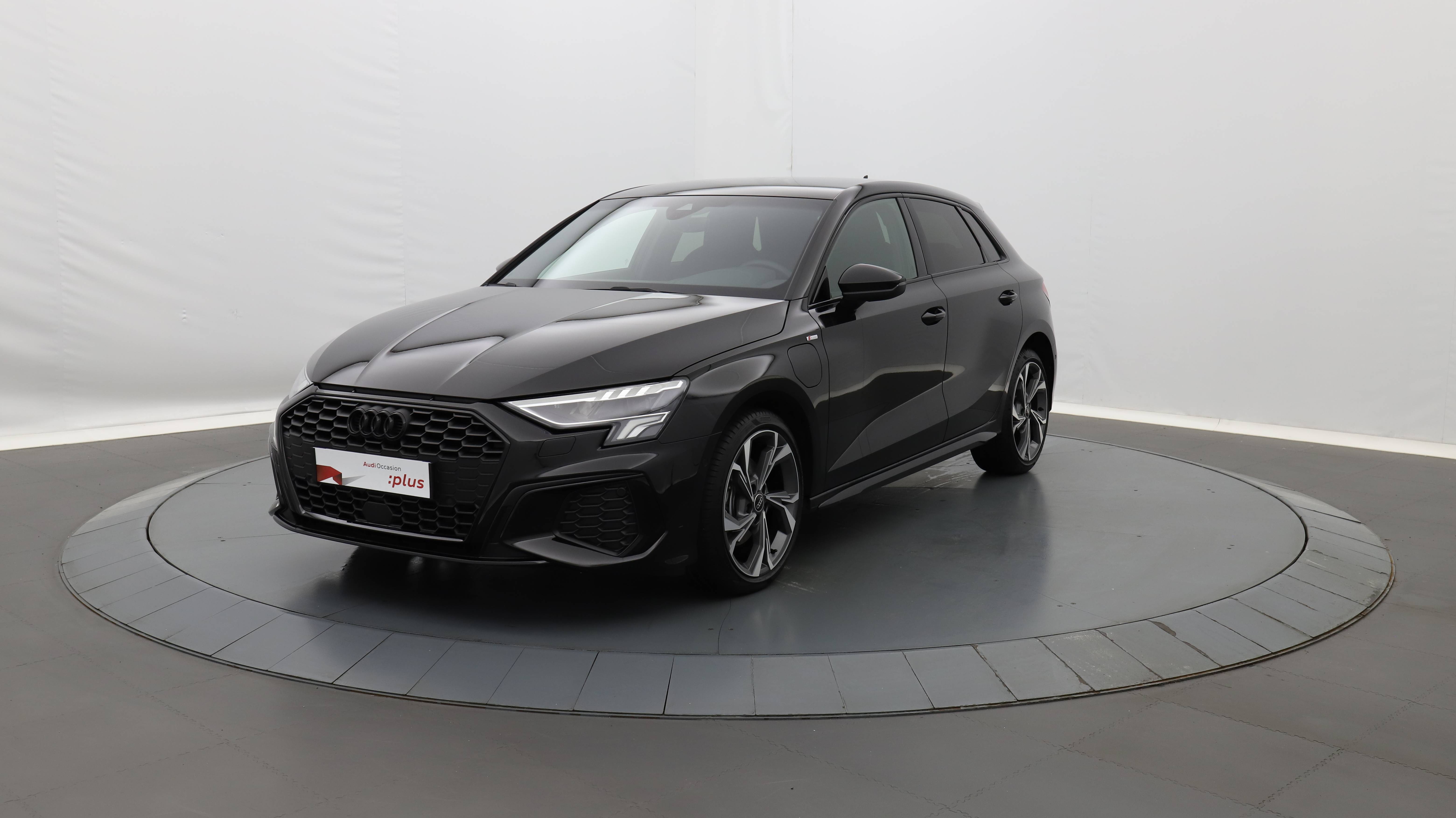 AUDIA3 Sportback 40 TFSIe 204 S tronic 6 S Line occasion en vente à Béziers au prix de 38 990 €