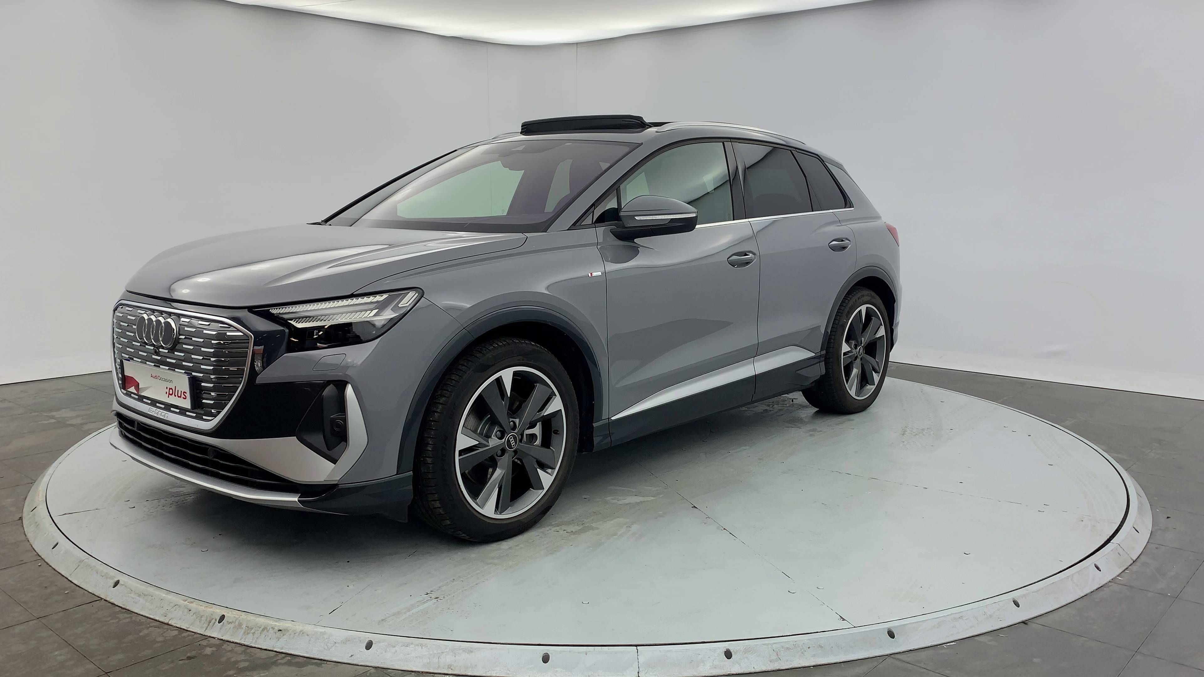 AUDIQ4 e-tron 45 285 ch 82 kWh S line occasion en vente à Carcassonne au prix de 53 210 €
