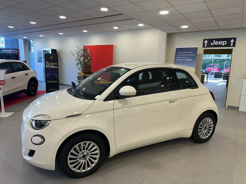 FIAT500 e 118 ch Nouvelle 500 occasion en vente à Toulon au prix de 25 900 €