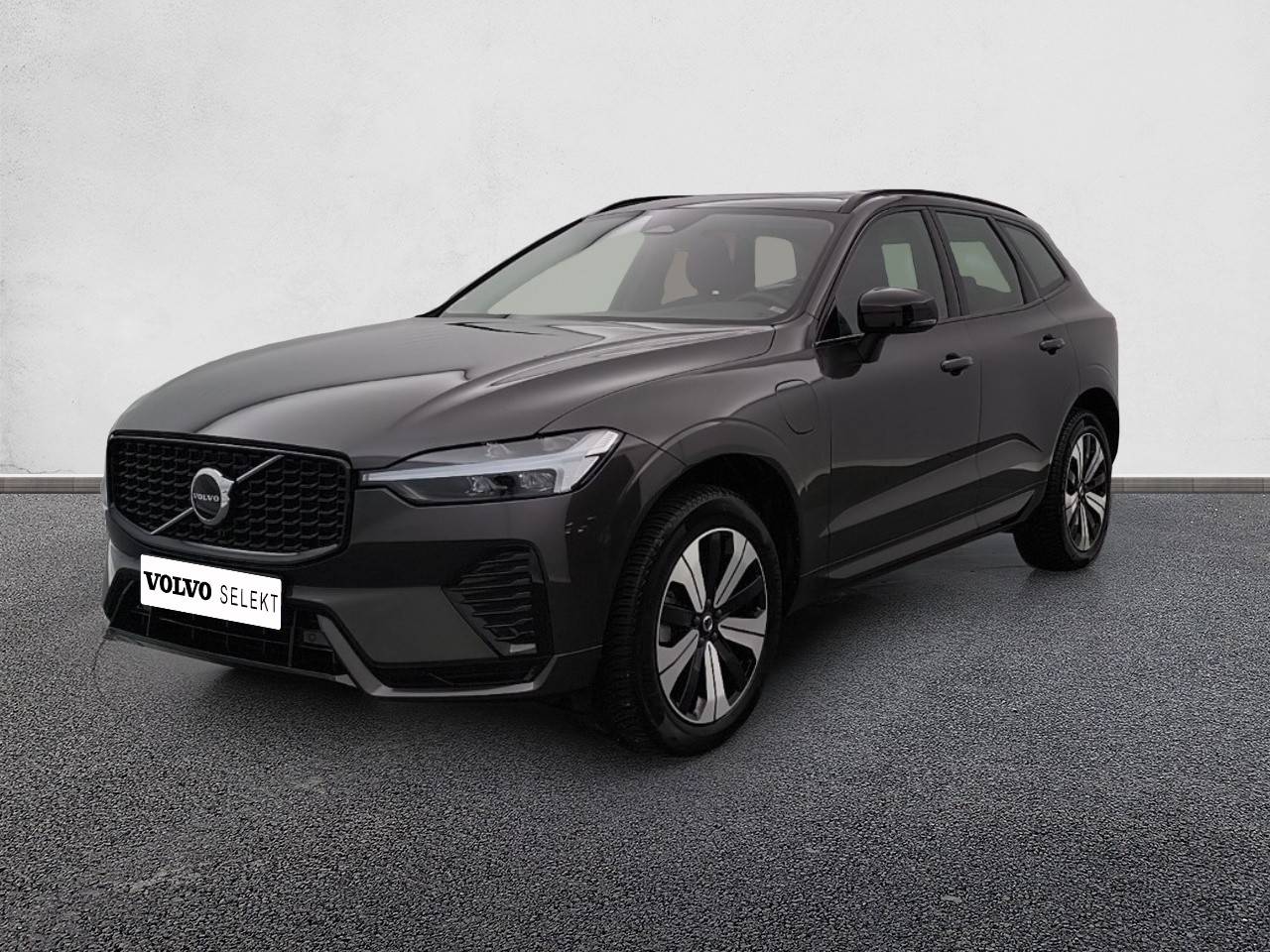 VOLVOXC60 T6 Recharge AWD 253 ch + 145 ch Geartronic 8 Plus Style Dark occasion en vente à Nîmes au prix de 49 990 €