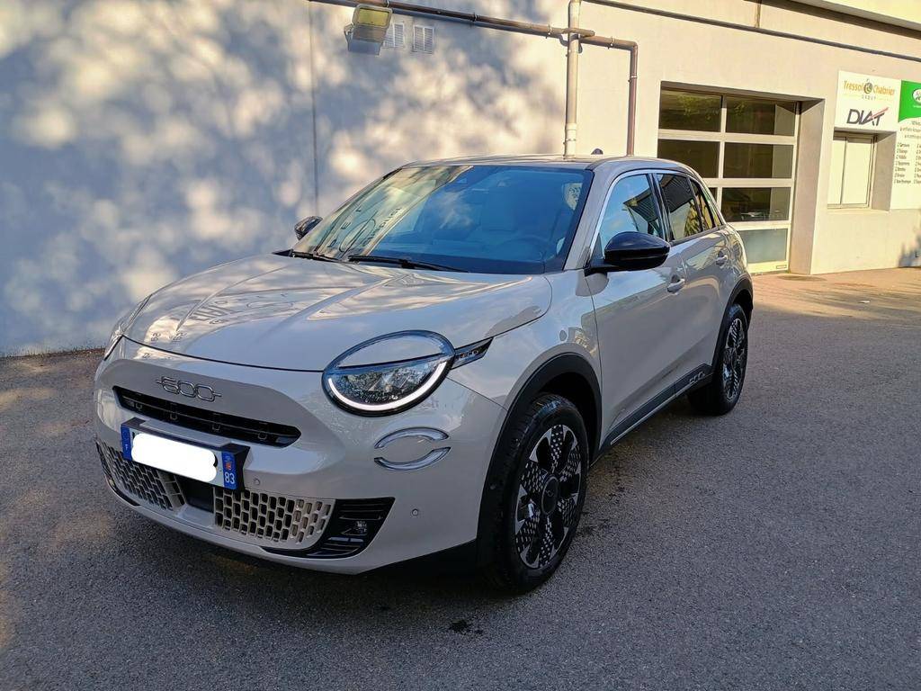 FIAT600 1.2 Hybrid 100ch DCT6 La Prima occasion en vente à Toulon au prix de 25 900 €