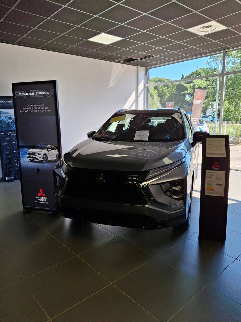 MITSUBISHIEclipse Cross 2.4 MIVEC PHEV Twin Motor 4WD BLACK Collection occasion en vente à Mauguio au prix de 36 990 €
